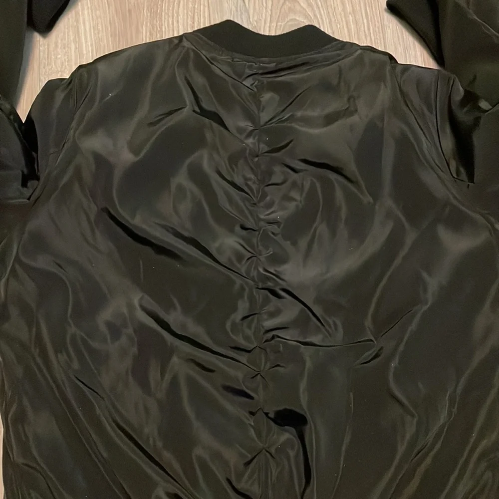 NWOT BLACK BOMBER JACKET WITH FAUX SHERPA LINING - Picture 6 of 8